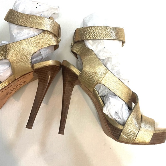 MK Gold Platform Strap Stilettos With Ankle Buckles Size 7 1/2 - Picture 7 of 13